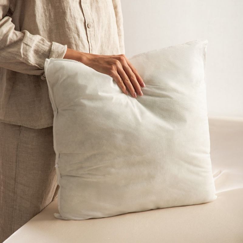 JASTUK TBY  45X45 CM  POLIESTER