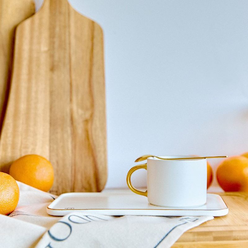 ŠALICA BOMLO MAT BIJELA S TANJURIĆEM I ŽLICOM 0,2L