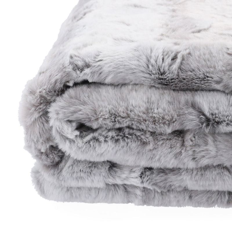 DEKA OD UMJETNOG ZEČJEG KRZNA SIVA 150X200 CM