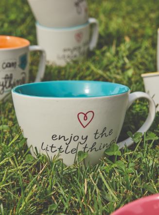 Šalica Iris color block 400 cc